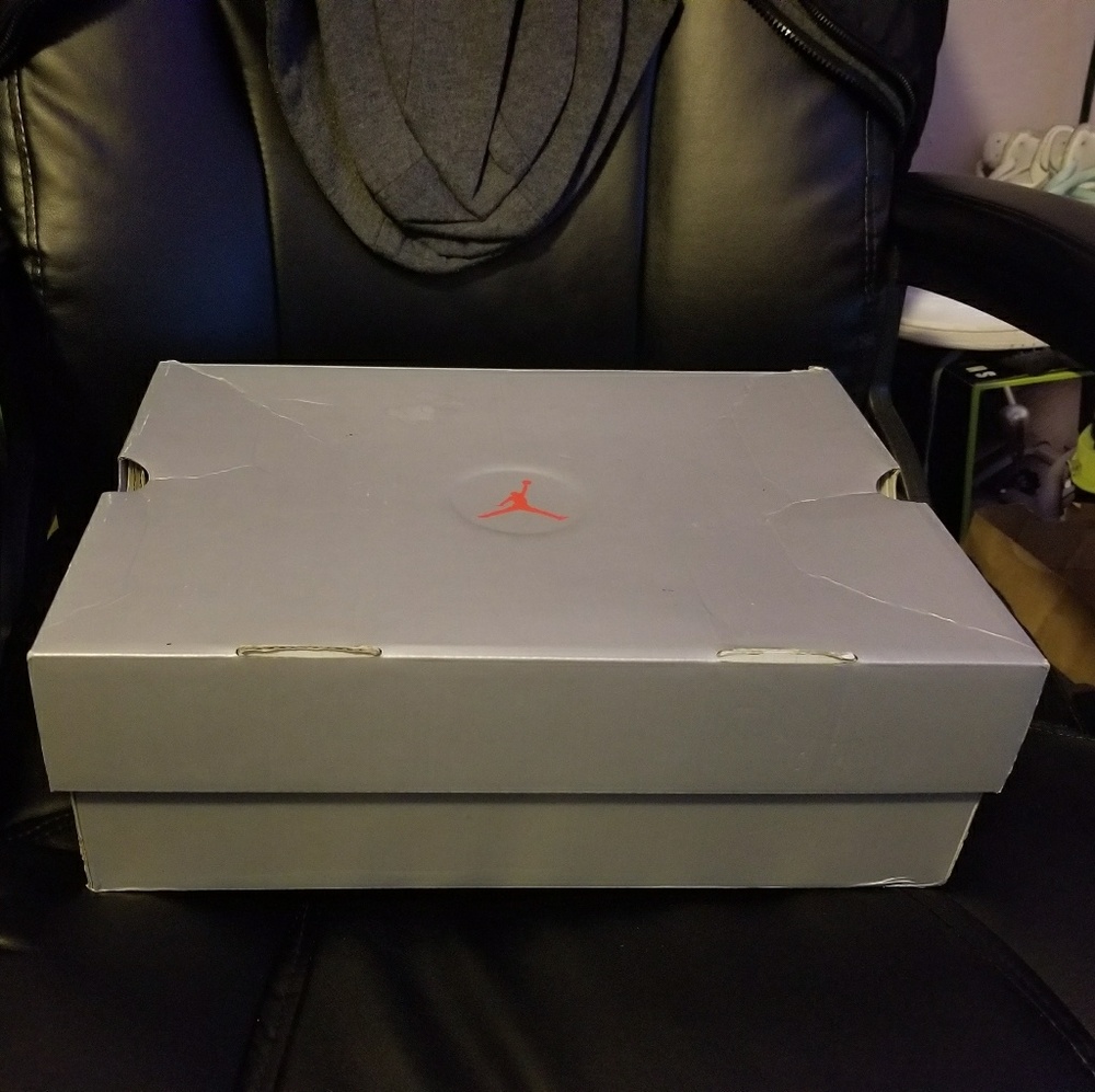 Jordan 13 Olive